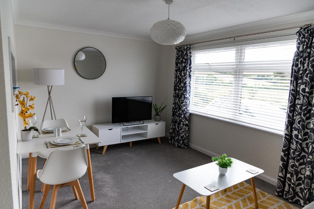 1 Chatsworth Riverscape Apartments - Riverview Apartment In Great Location With Free Parking Overlooking The Gannel Just A Short Walk From Newquays Incredible Beaches And Local Amenities New Quay Exteriér fotografie